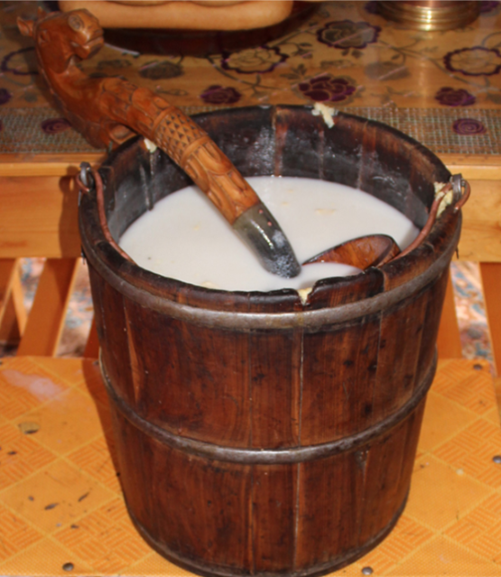 <i>Airag</i>